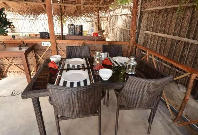 تختخواب و صبحانه The Araliya Retreat