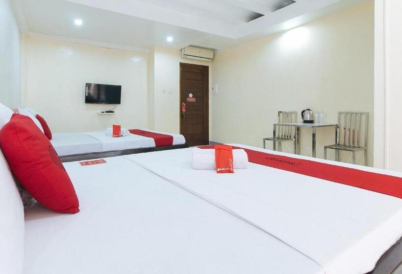 Отель Reddoorz At Dbuilders Rooms Lower Bicutan