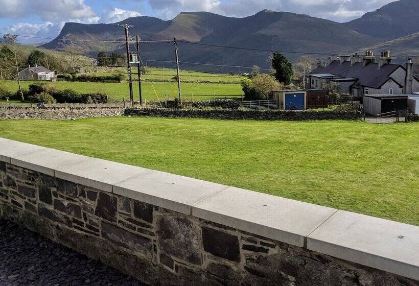 ユースホステル Canolfan Y Fron