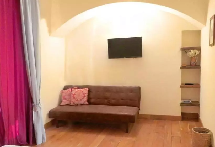 ホテル Agriturismo La Forcina
