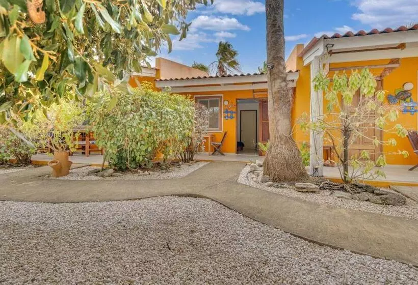 هتل Tropical Divers Resort