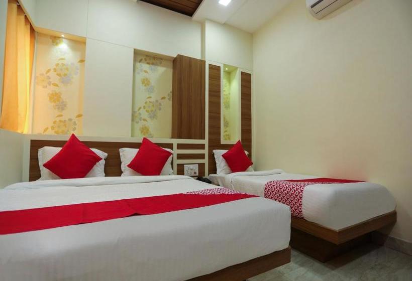 Oyo 16163 Hotel Shri Hari