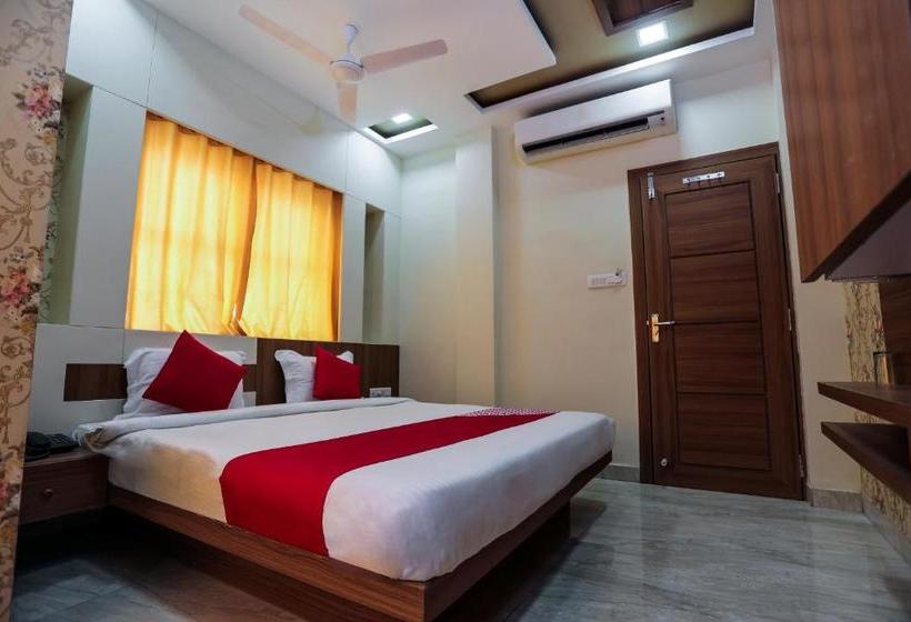 Oyo 16163 Hotel Shri Hari