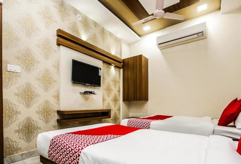 Oyo 16163 Hotel Shri Hari