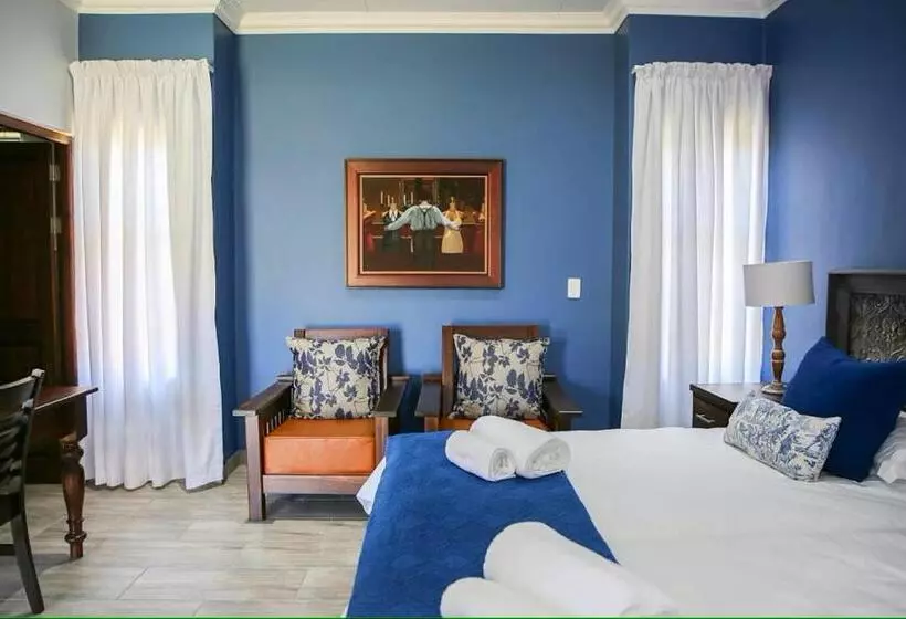 Majatalo 2 Owls Guesthouse