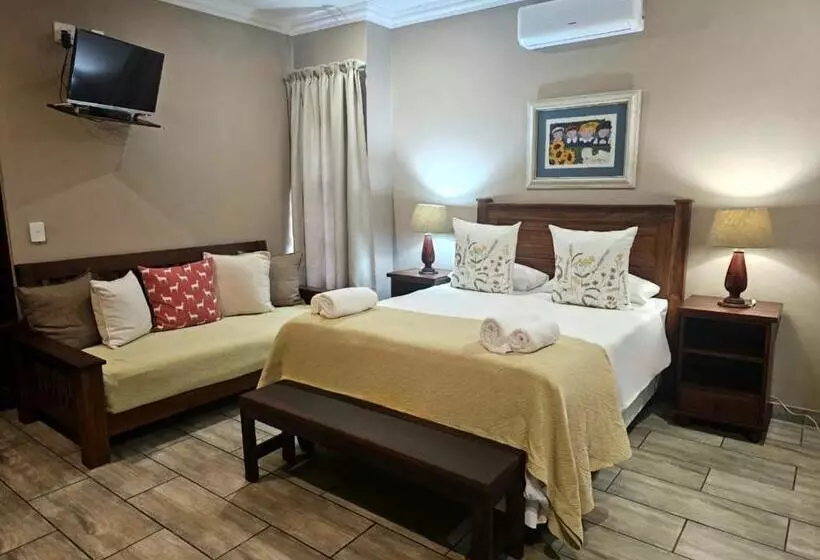 Majatalo 2 Owls Guesthouse