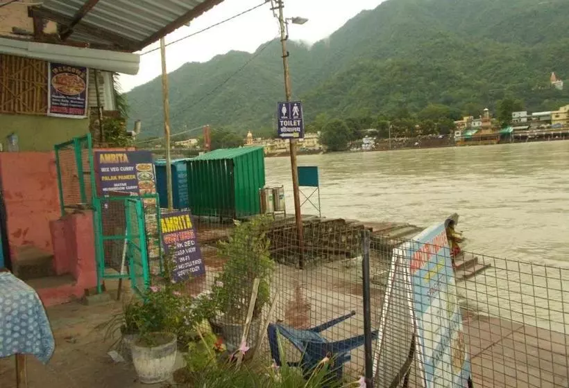 Pension  Dormitory At Ganga River