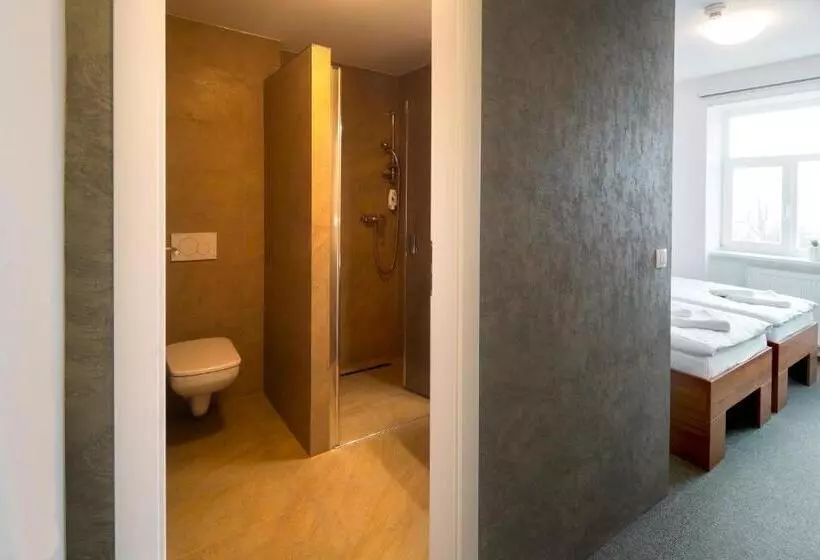 Aamiaismajoitus (B&B) Penzion Panský Dvůr Telč