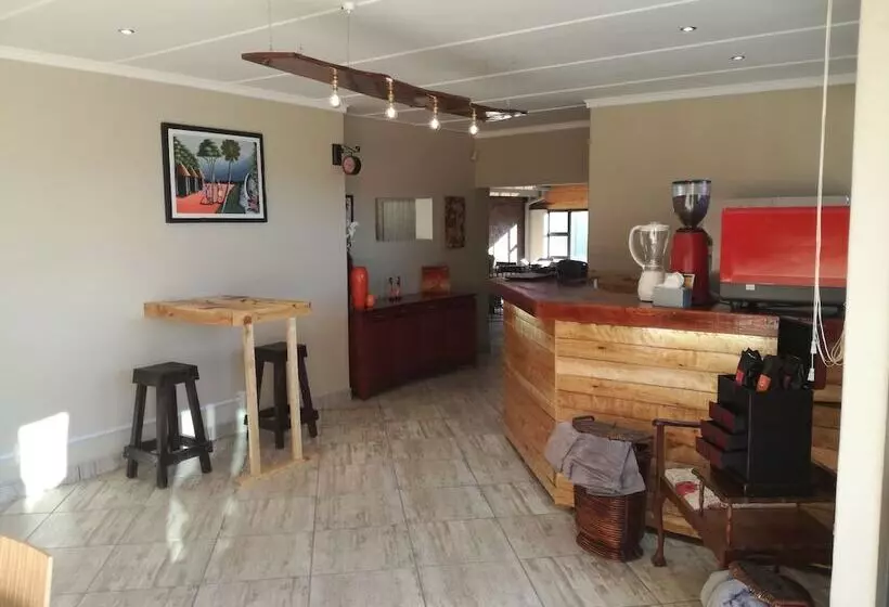 ベッドアンドブレックファースト Skylight Lodge