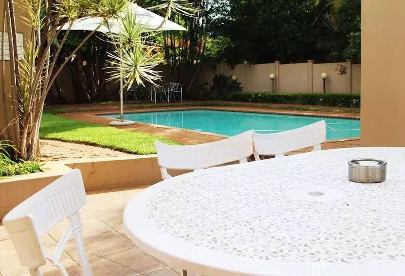 پانسیون Echo Garden Guesthouse