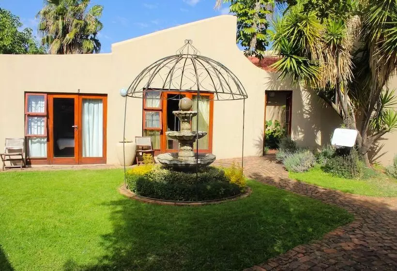 پانسیون Echo Garden Guesthouse
