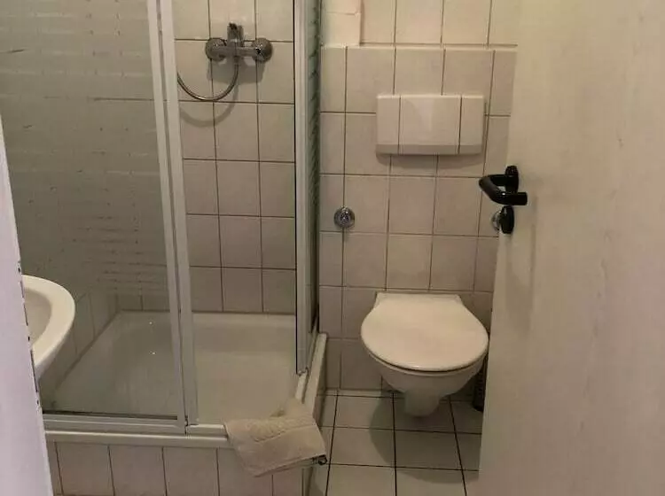 Retkeilymaja Darmstädter Hof