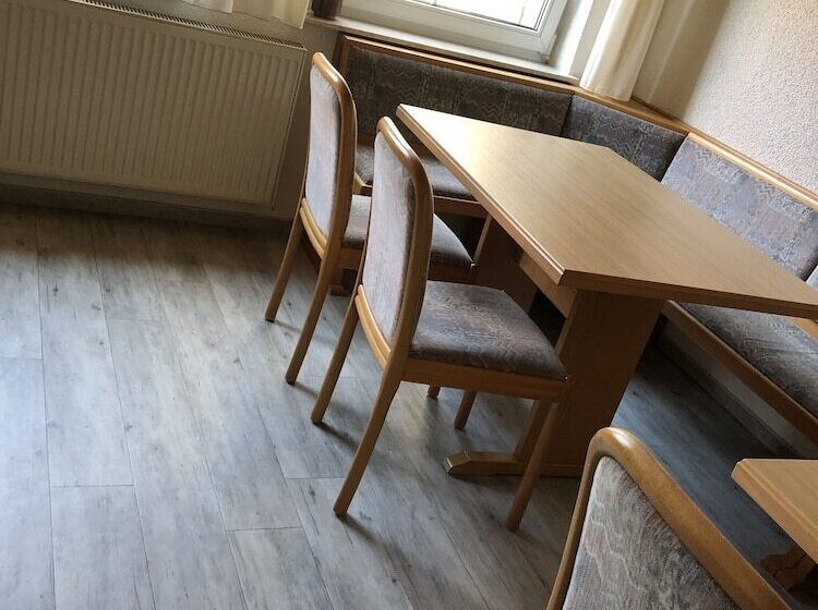 הוסטל Darmstädter Hof