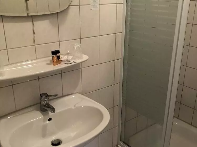 Retkeilymaja Darmstädter Hof