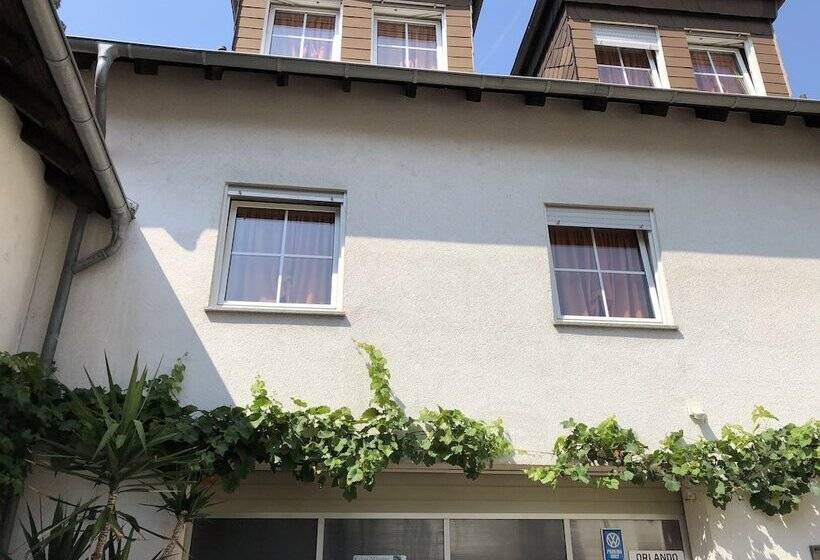 הוסטל Darmstädter Hof