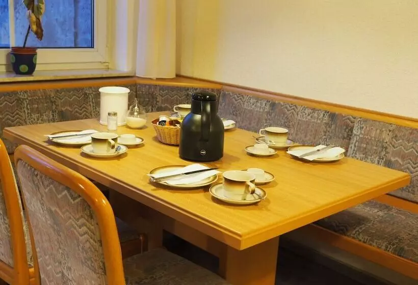 Retkeilymaja Darmstädter Hof