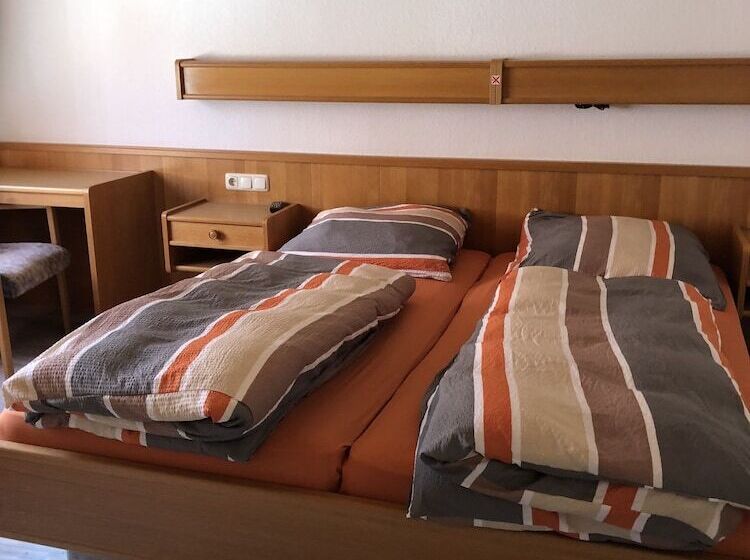 הוסטל Darmstädter Hof