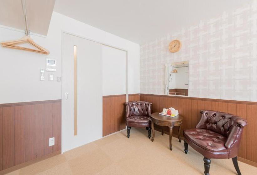 Floral Green Maple House