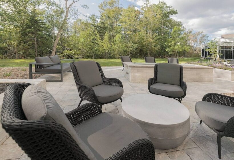 هتل Courtyard By Marriott Halifax Dartmouth