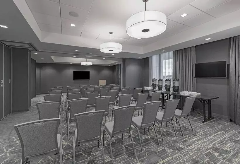 ホテル Courtyard By Marriott Halifax Dartmouth