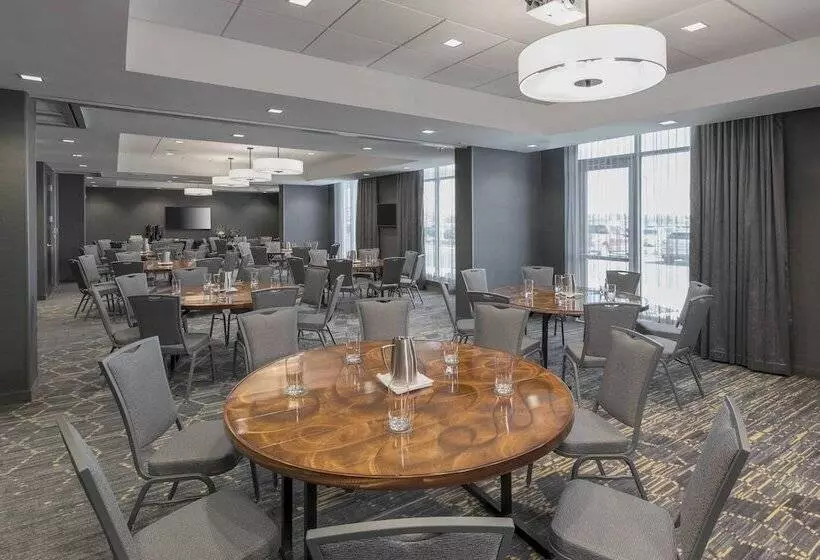 ホテル Courtyard By Marriott Halifax Dartmouth
