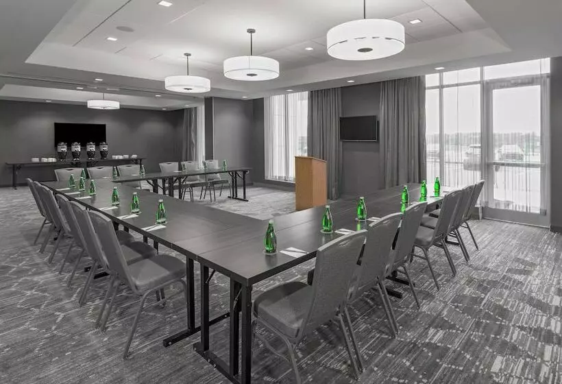 ホテル Courtyard By Marriott Halifax Dartmouth