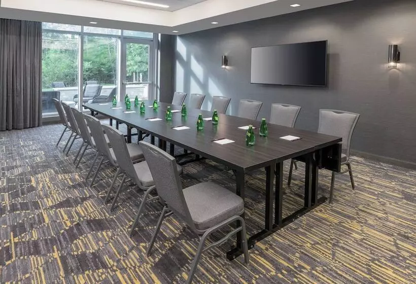 ホテル Courtyard By Marriott Halifax Dartmouth