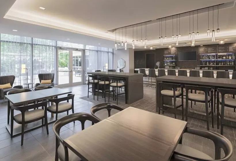 ホテル Courtyard By Marriott Halifax Dartmouth