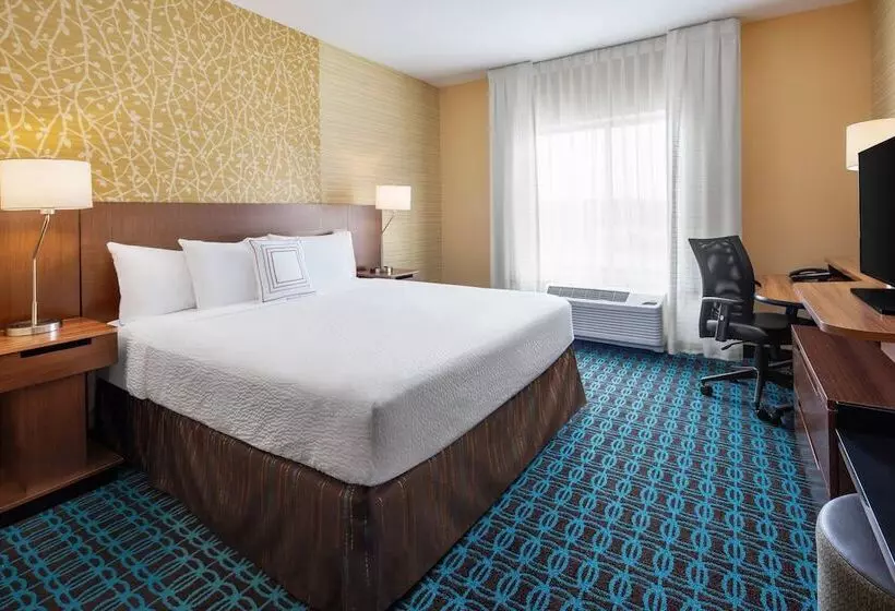 Hotelli Fairfield Inn & Suites By Marriott Poplar Bluff