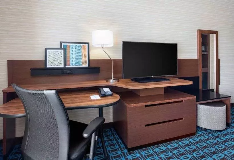 Hotelli Fairfield Inn & Suites By Marriott Poplar Bluff