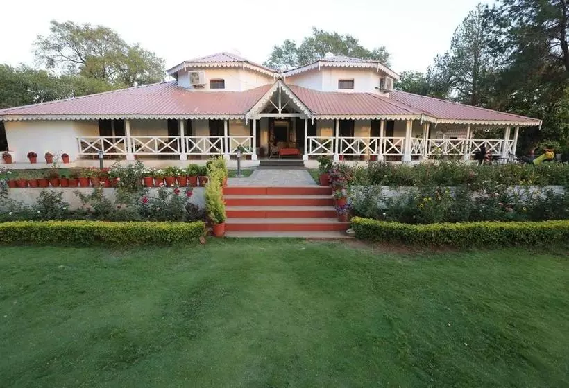 ホテル Mpt Satpura Retreat