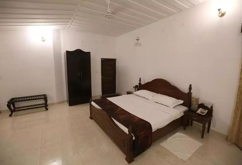 ホテル Mpt Satpura Retreat