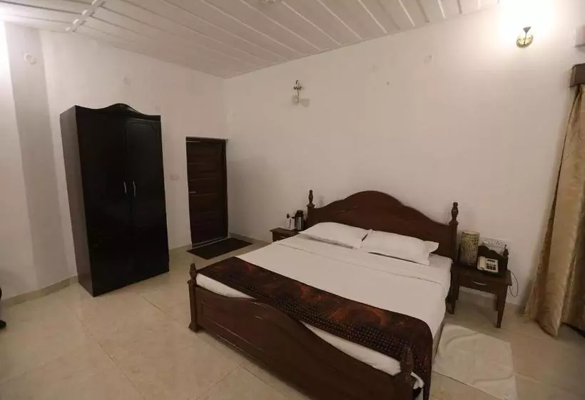 ホテル Mpt Satpura Retreat