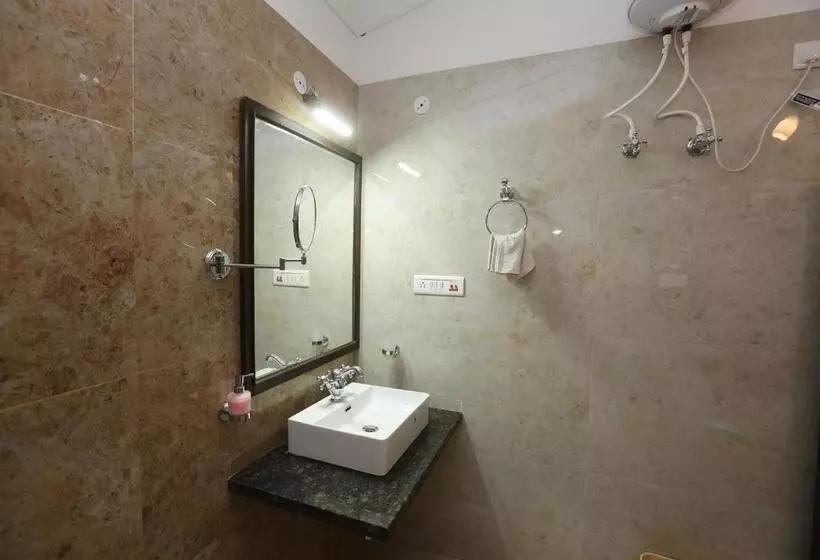 ホテル Mpt Satpura Retreat