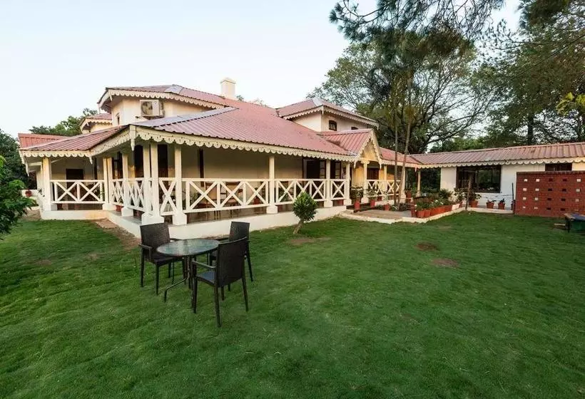 ホテル Mpt Satpura Retreat