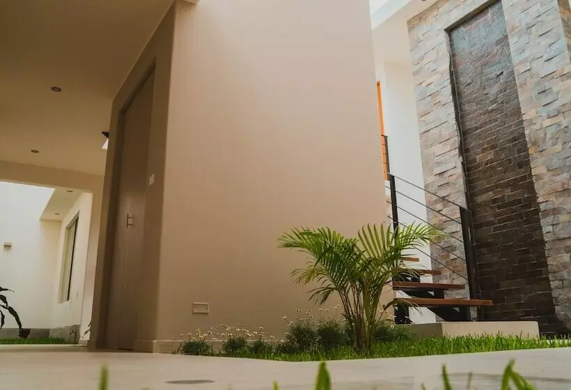 هتل Villa Oasis
