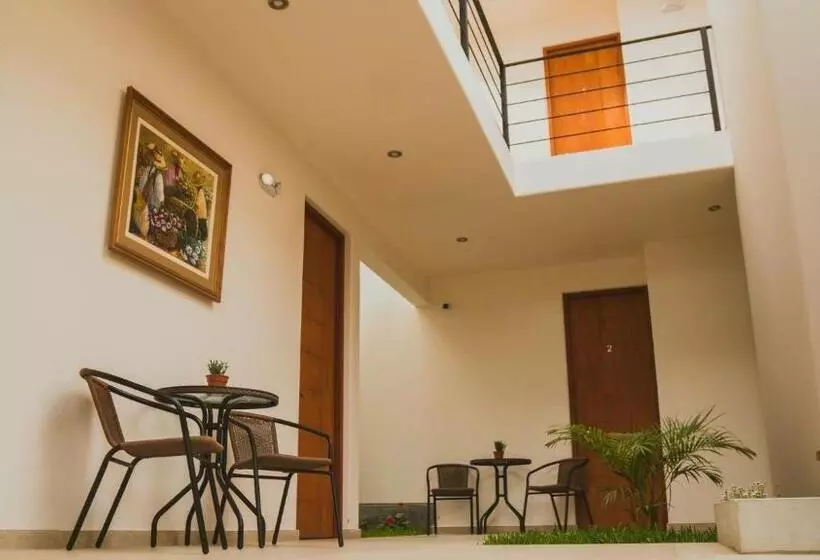 هتل Villa Oasis