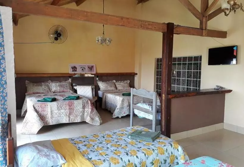 Albergue Parque Paraíso Das Flores