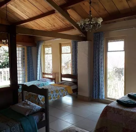 Albergue Parque Paraíso Das Flores