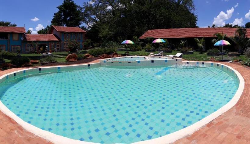 Schronisko Parque Paraíso Das Flores