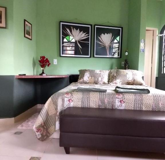 Schronisko Parque Paraíso Das Flores