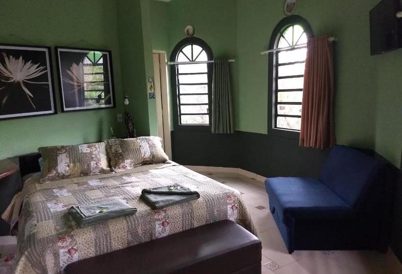 Schronisko Parque Paraíso Das Flores