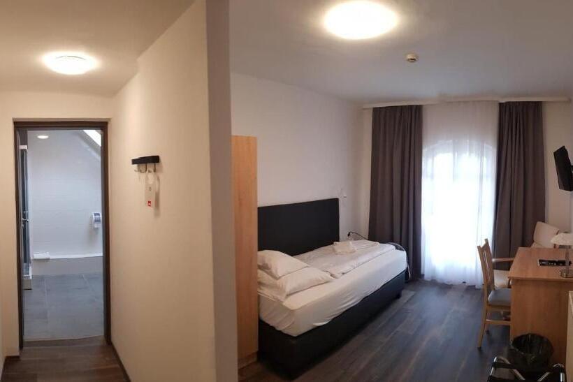 Nocleg ze śniadaniem Hbh Bajor Sörház Sólyomfészek Panzió