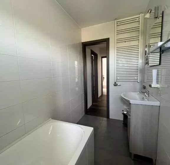 Aamiaismajoitus (B&B) Hbh Bajor Sörház Sólyomfészek Panzió