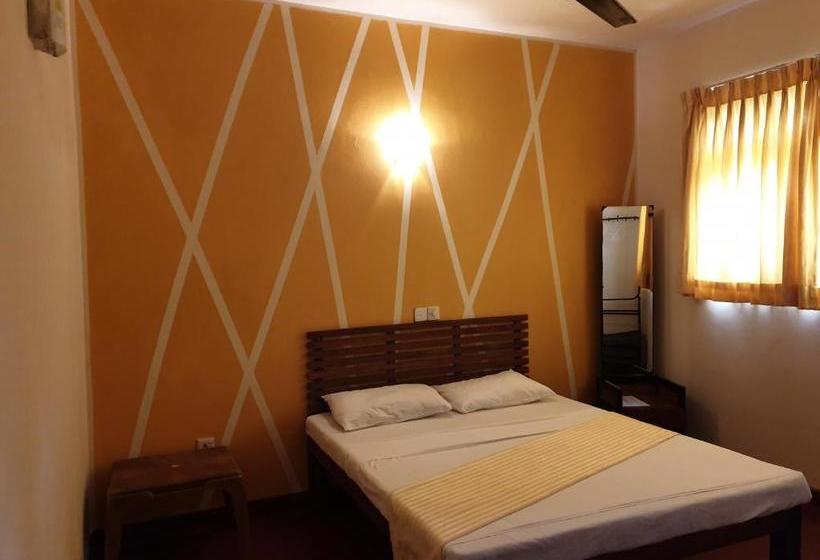 Bed and Breakfast Shiva Rest Katharagama