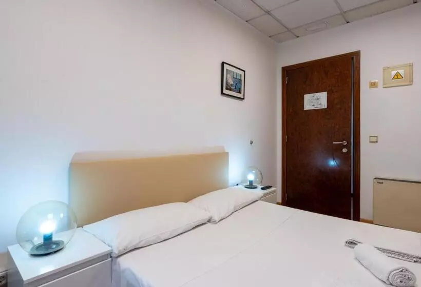تختخواب و صبحانه Suites Rooms Valencia
