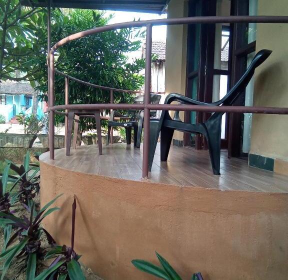 ペンション O Camarao