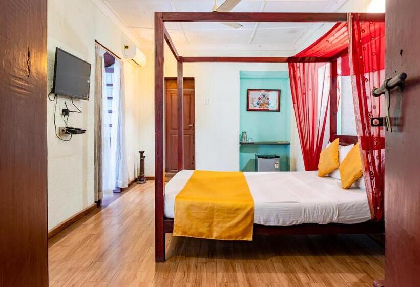 ペンション O Camarao