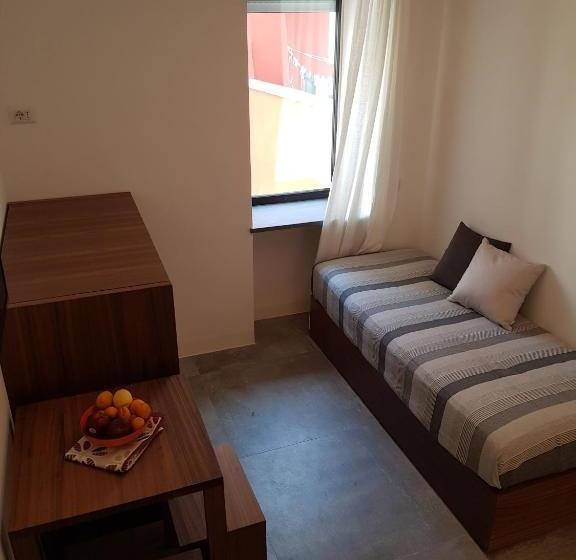 تختخواب و صبحانه I 26 Gradini Capri