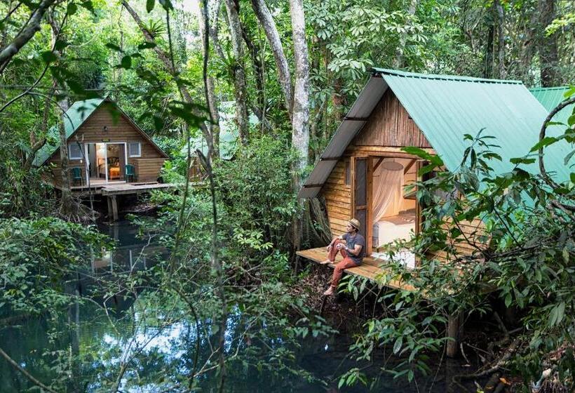 هتل Hacienda Tijax Jungle Logde